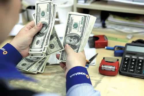 ปี ๒๐๑๒ เงินที่คนเวียดนามอยู่ในต่างประเทศส่งกลับประเทศมากเป็นประวัติการ